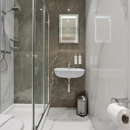 Cleveland Residences Russell Square London Exterior photo
