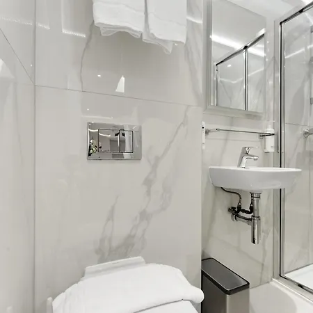 Cleveland Residences Russell Square London Exterior photo