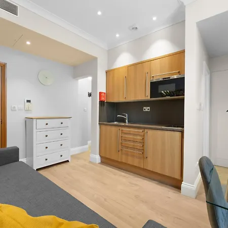Cleveland Residences Russell Square London Exterior photo
