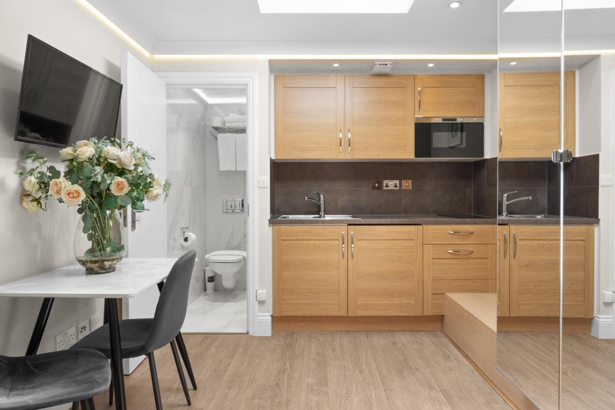 Cleveland Residences Russell Square Appartement *